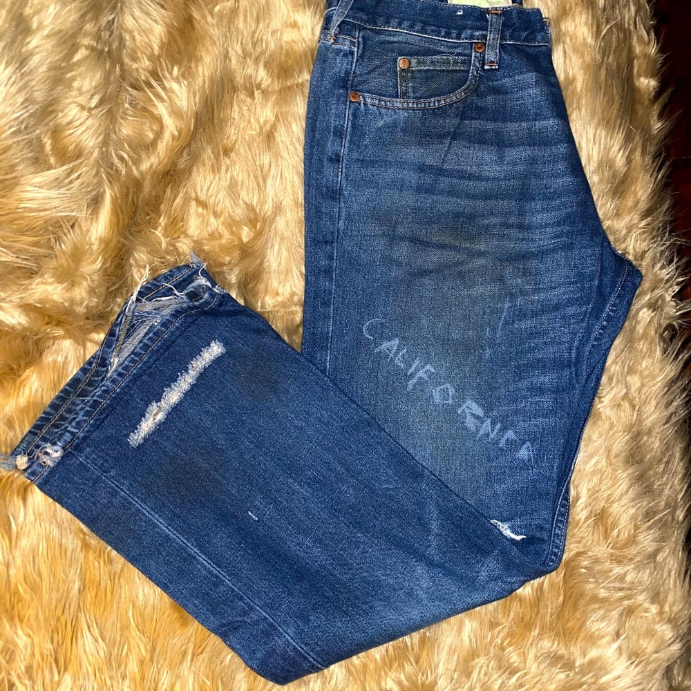 Hollister Boot Fit 32wX32L